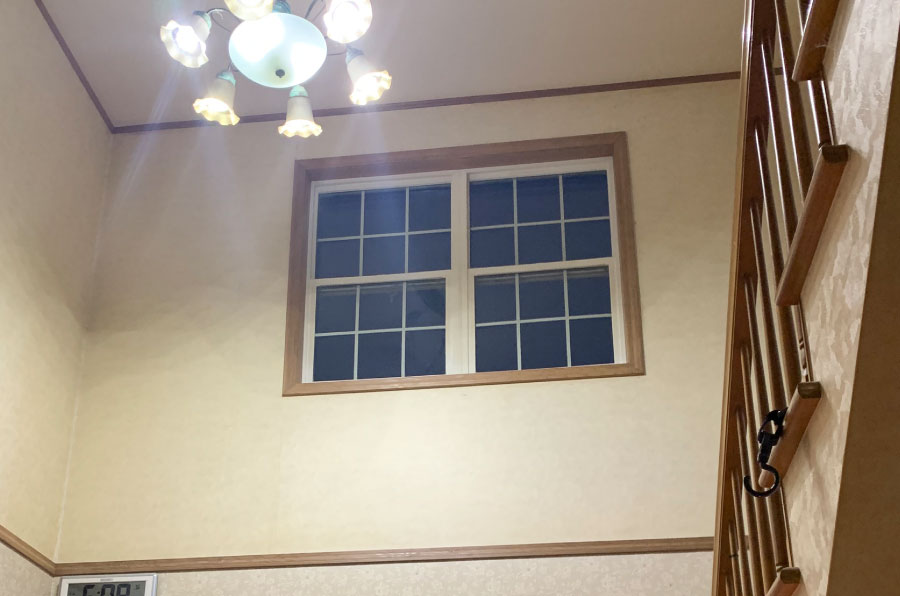 カーテン追加工事セレーノホーム リフォーム事例ビフォー